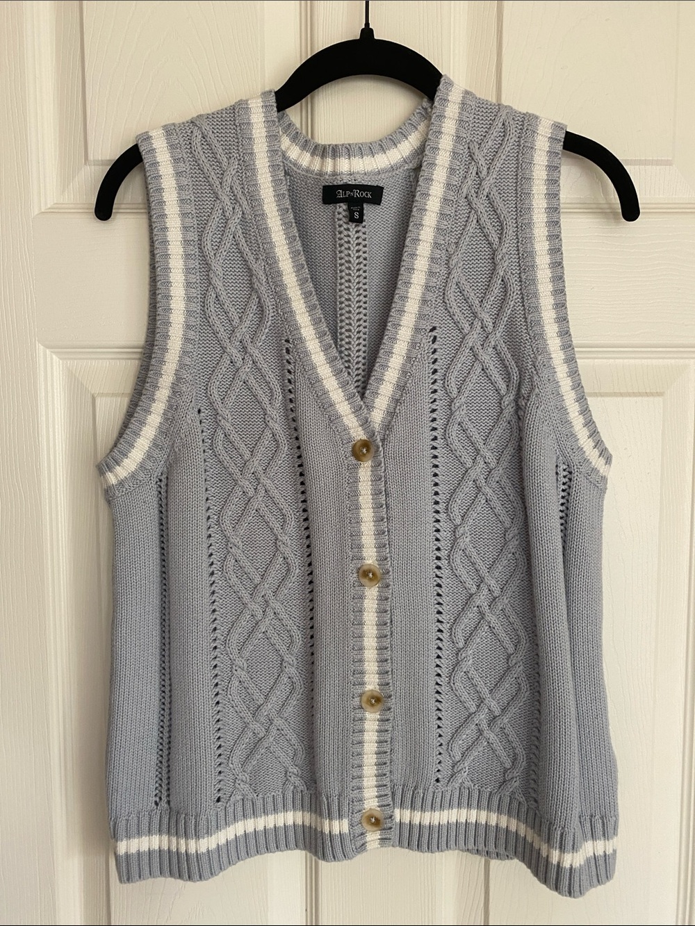 Alp N Rock Light Gray Cable Knit Button-Front Sweater Vest